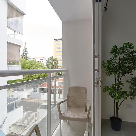 Dom. Rep. Exclusive 2 Bed Apt. Evaristo Morales Santo Domingo Kültér fotó