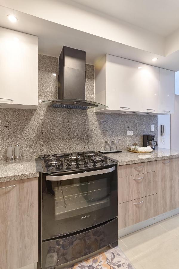 Dom. Rep. Exclusive 2 Bed Apt. Evaristo Morales Santo Domingo Kültér fotó